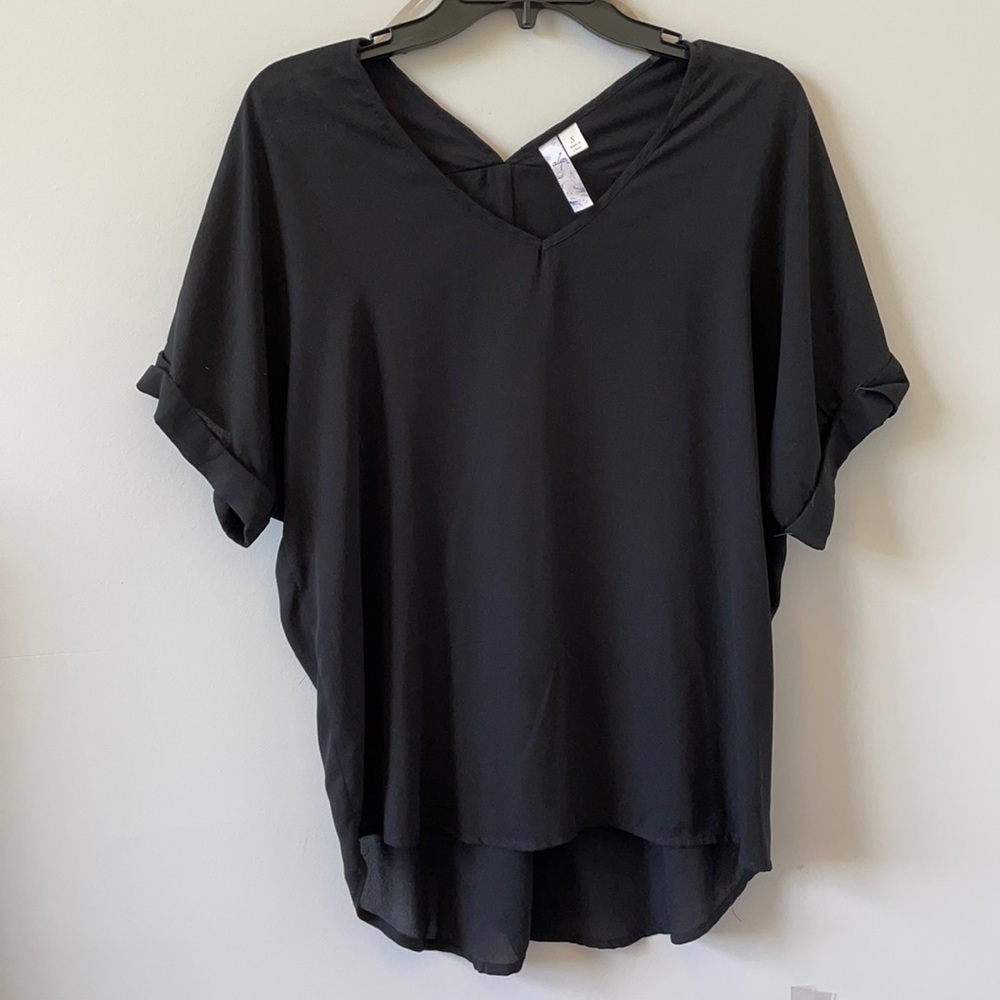 Black short sleeve blouse